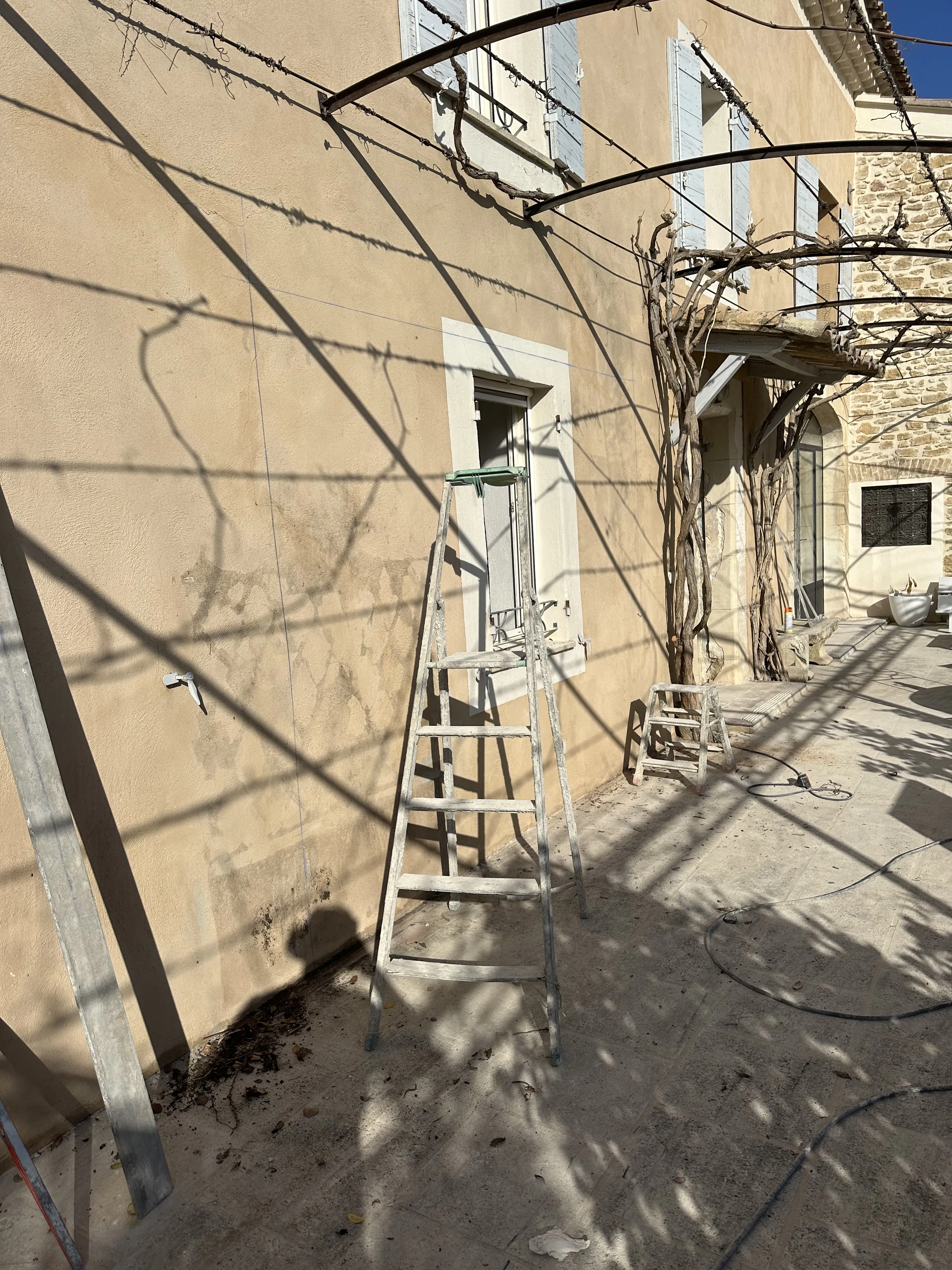 Renovation maison ancienne dans le Vaucluse : priorites avant de lancer les travaux